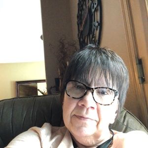 Meet your Posher, Sharon